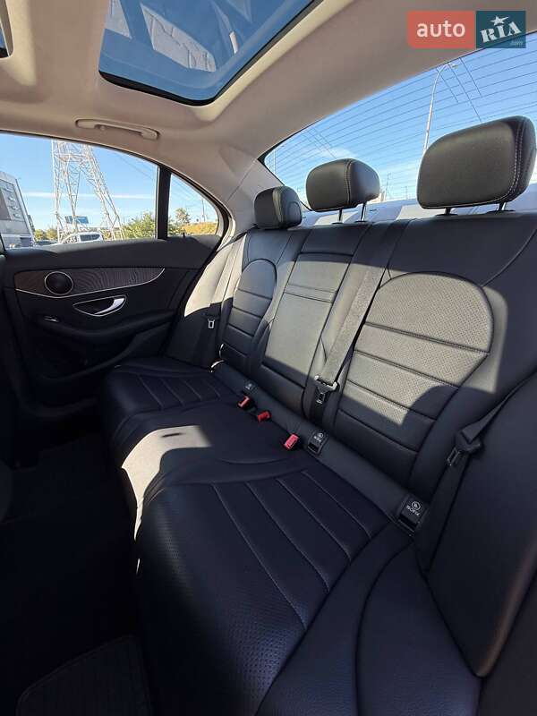 Mercedes-Benz C-Class 2016