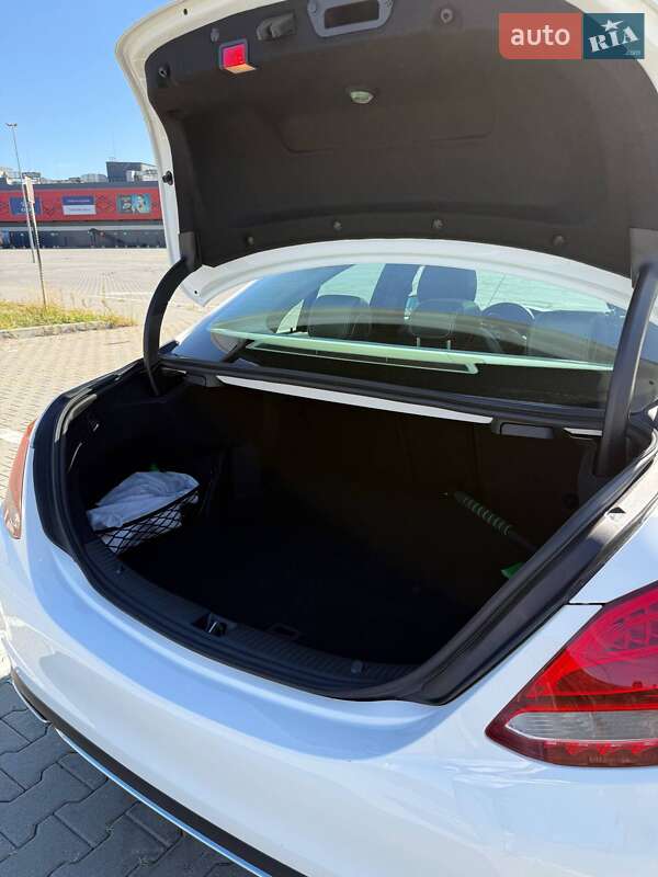 Mercedes-Benz C-Class 2016