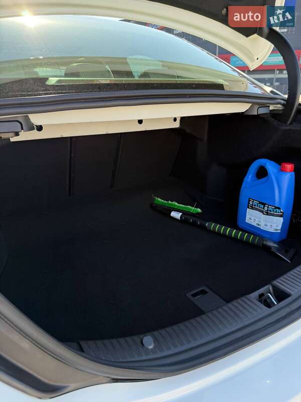 Mercedes-Benz C-Class 2016