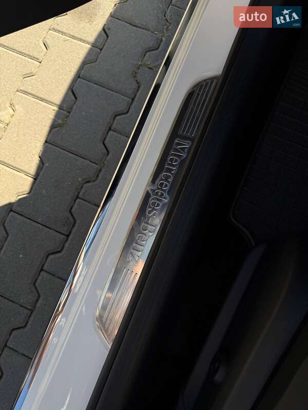 Mercedes-Benz C-Class 2016