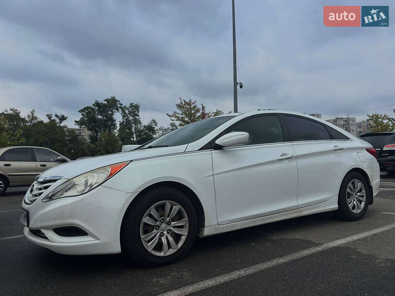 Hyundai Sonata 2010