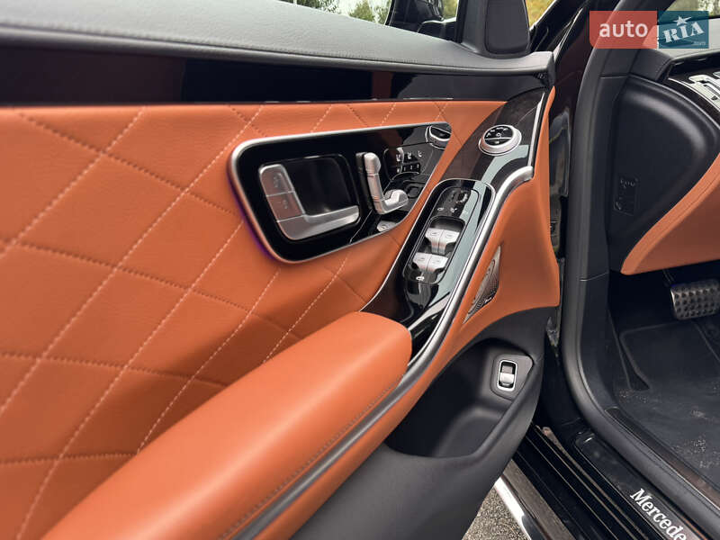 Mercedes-Benz S-Class 2021