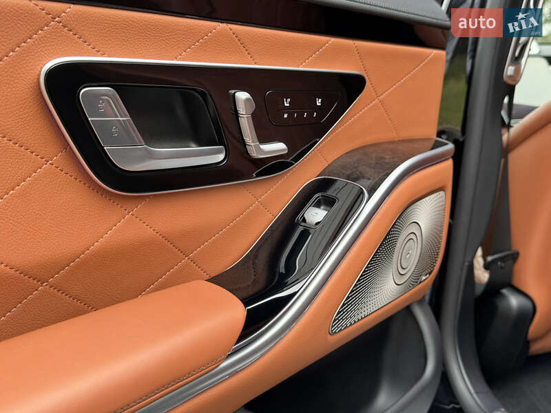 Mercedes-Benz S-Class 2021