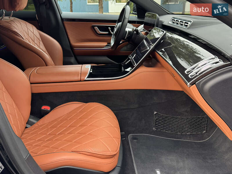 Mercedes-Benz S-Class 2021