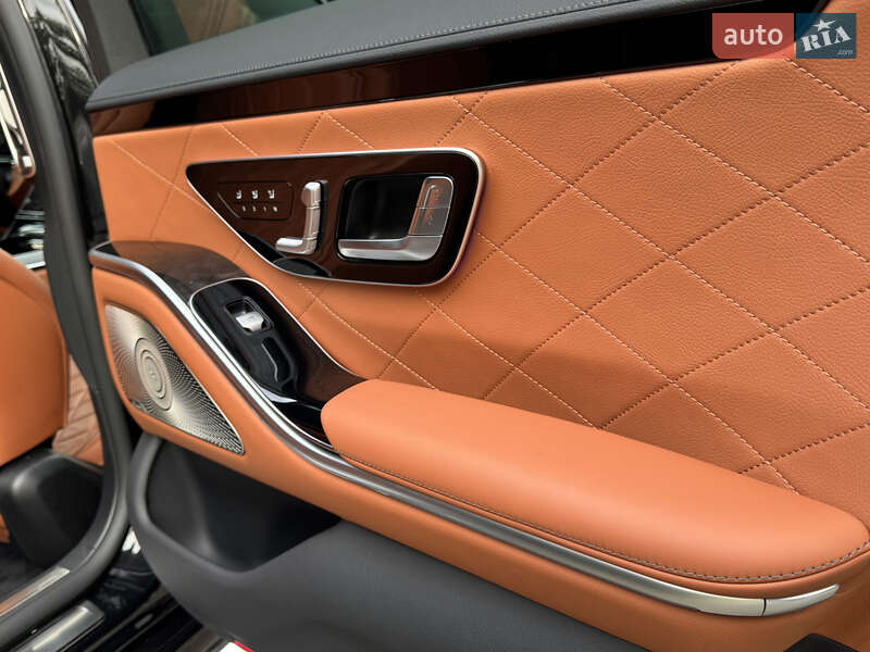 Mercedes-Benz S-Class 2021