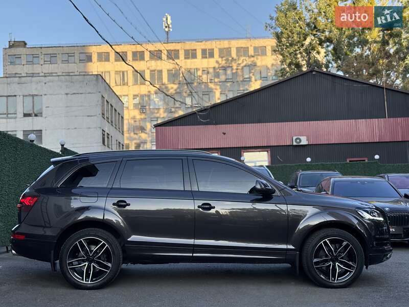 Audi Q7 2013