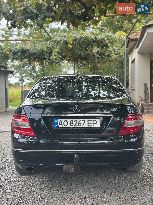 Mercedes-Benz C-Class 2007