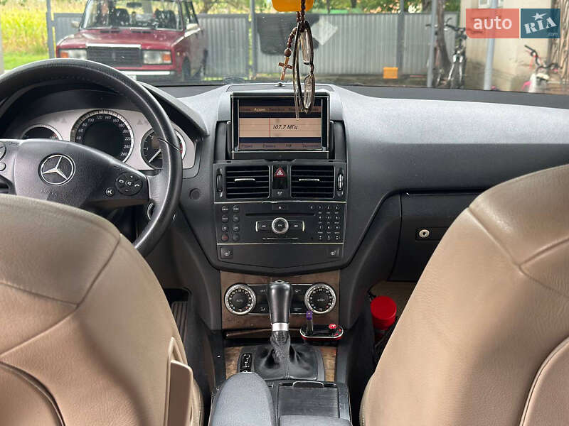 Mercedes-Benz C-Class 2007