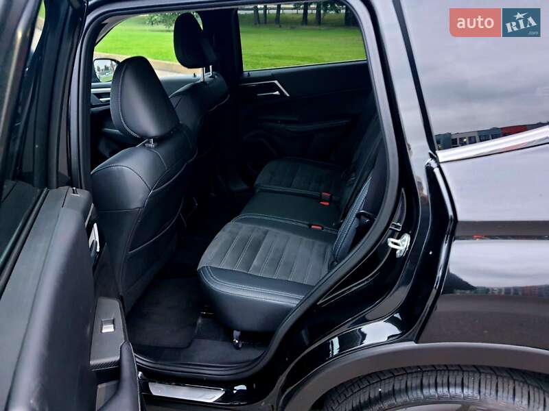 Mitsubishi Outlander 2024