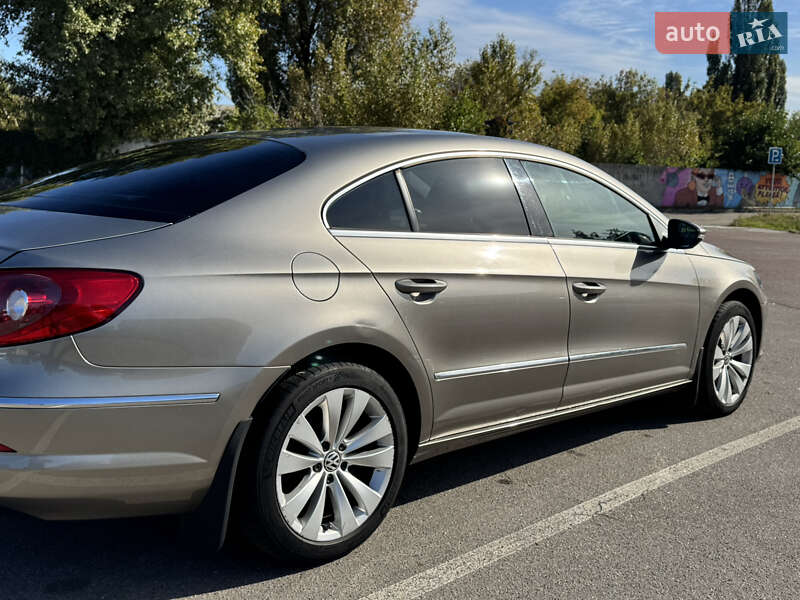 Volkswagen CC / Passat CC 2011