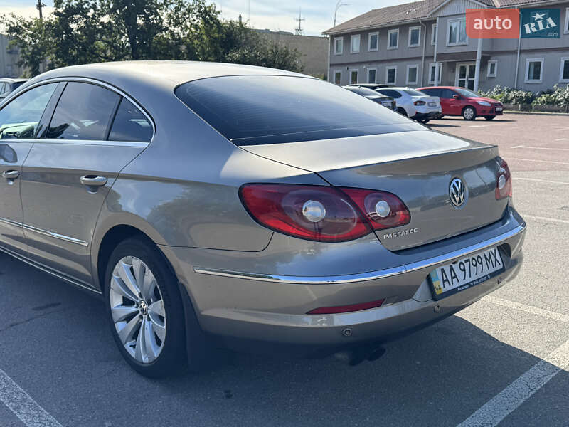 Volkswagen CC / Passat CC 2011