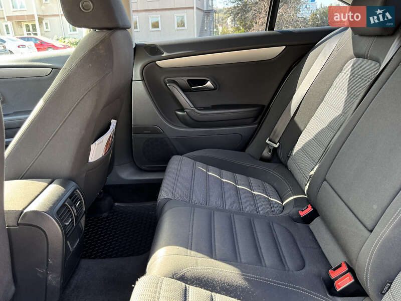 Volkswagen CC / Passat CC 2011