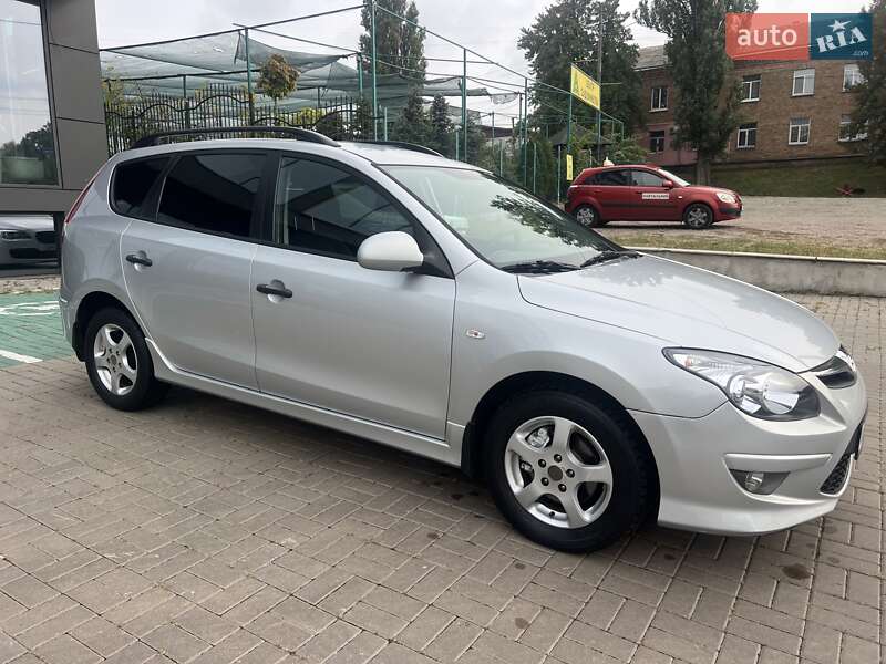 Hyundai i30 2011