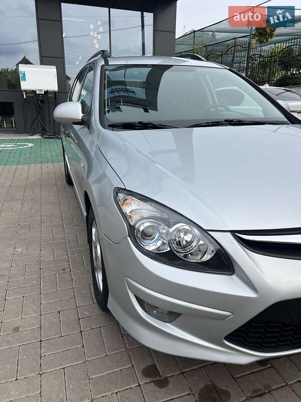 Hyundai i30 2011