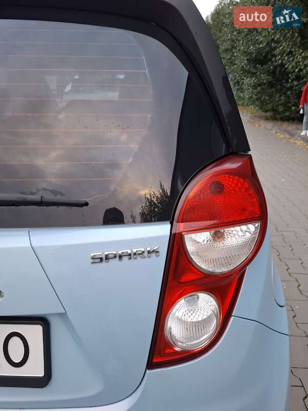 Chevrolet Spark 2015