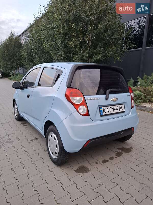 Chevrolet Spark 2015