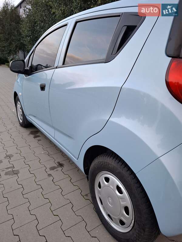 Chevrolet Spark 2015