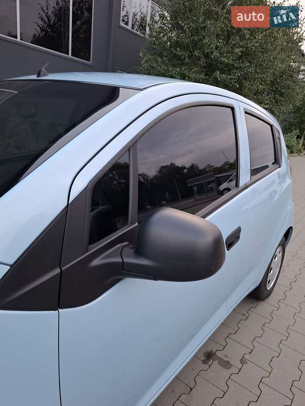 Chevrolet Spark 2015