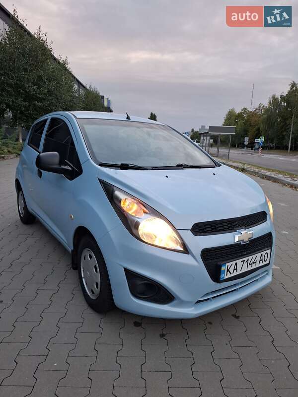 Chevrolet Spark 2015