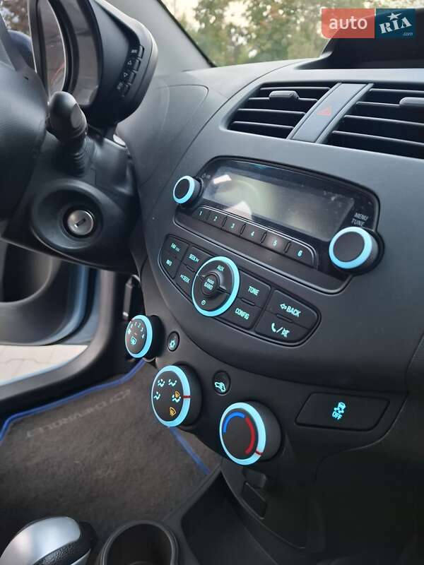 Chevrolet Spark 2015