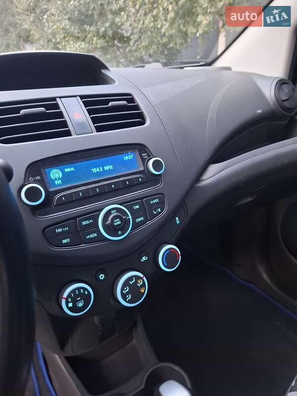 Chevrolet Spark 2015