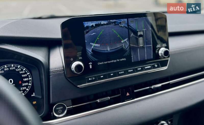 Mitsubishi Outlander 2024