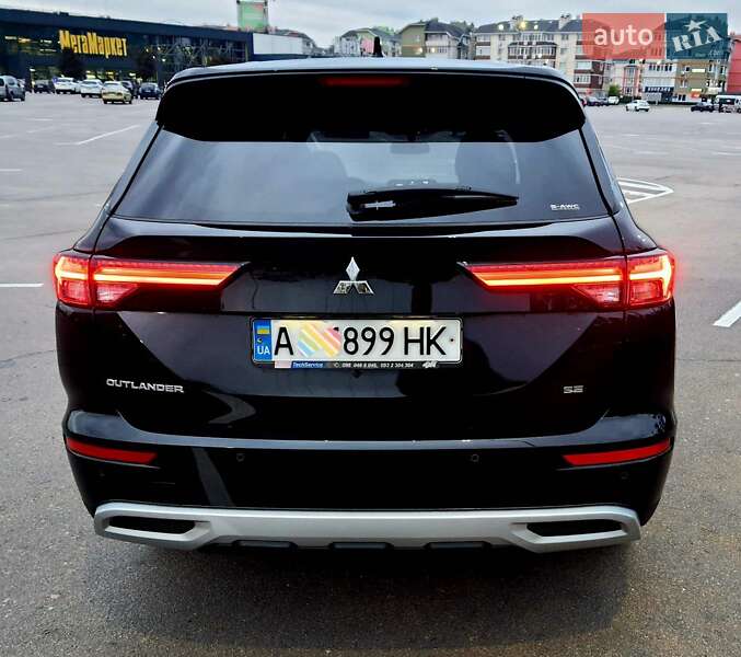 Mitsubishi Outlander 2024