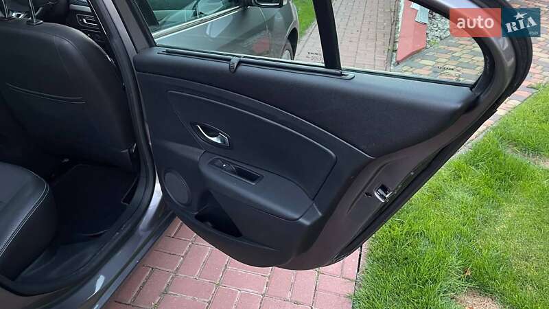 Renault Fluence 2011