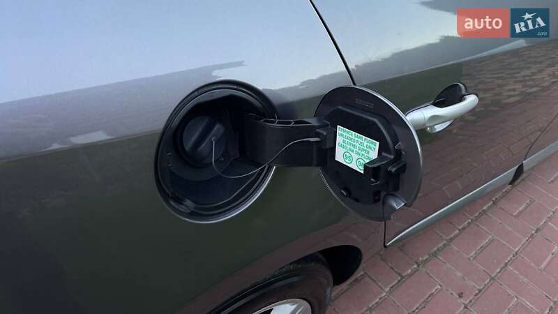 Renault Fluence 2011