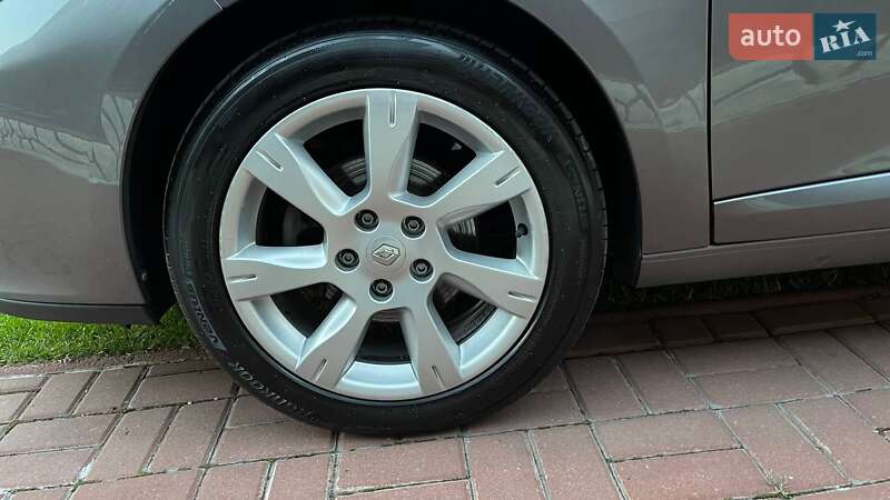 Renault Fluence 2011