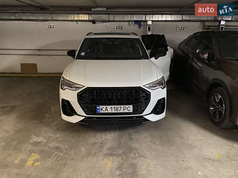 Audi Q3 2021