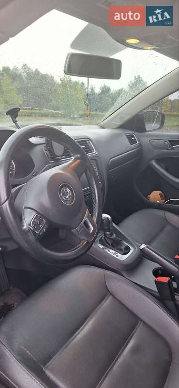 Volkswagen Jetta 2012