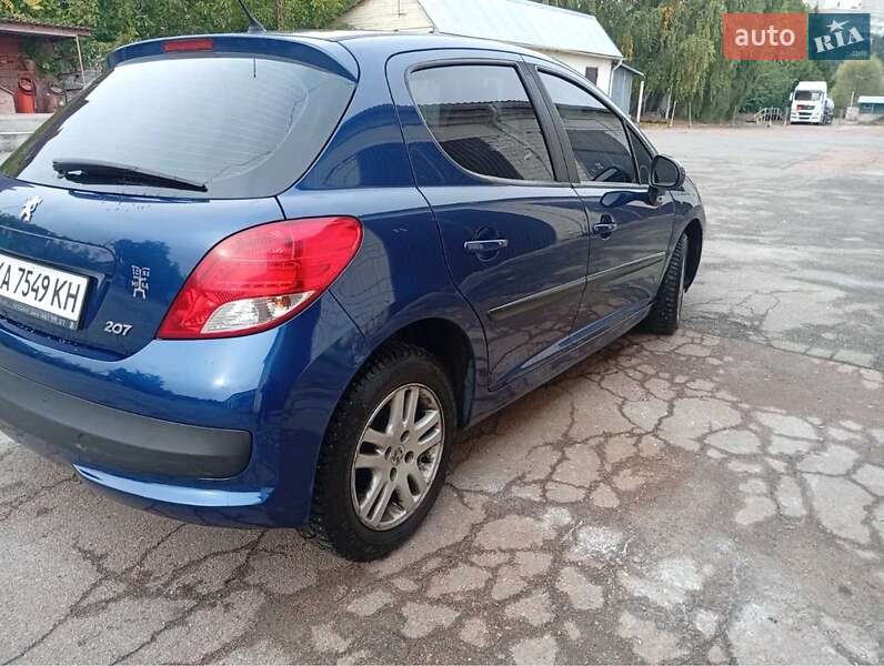 Peugeot 207 2010