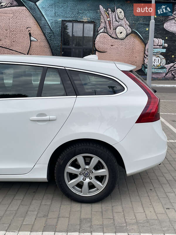 Volvo V60 2012