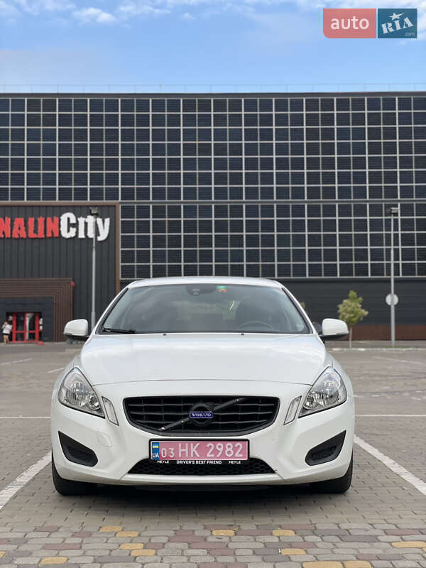 Volvo V60 2012