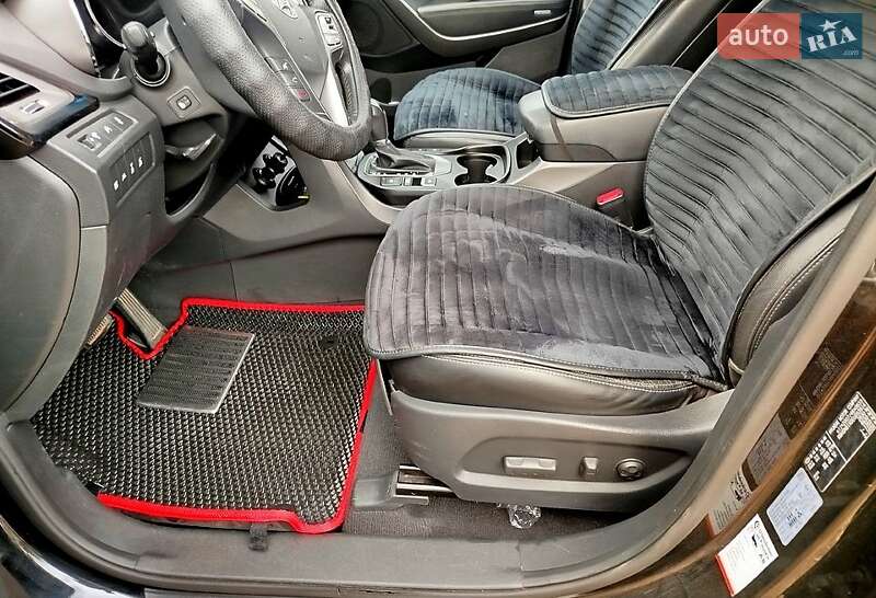 Hyundai Grand Santa Fe 2014