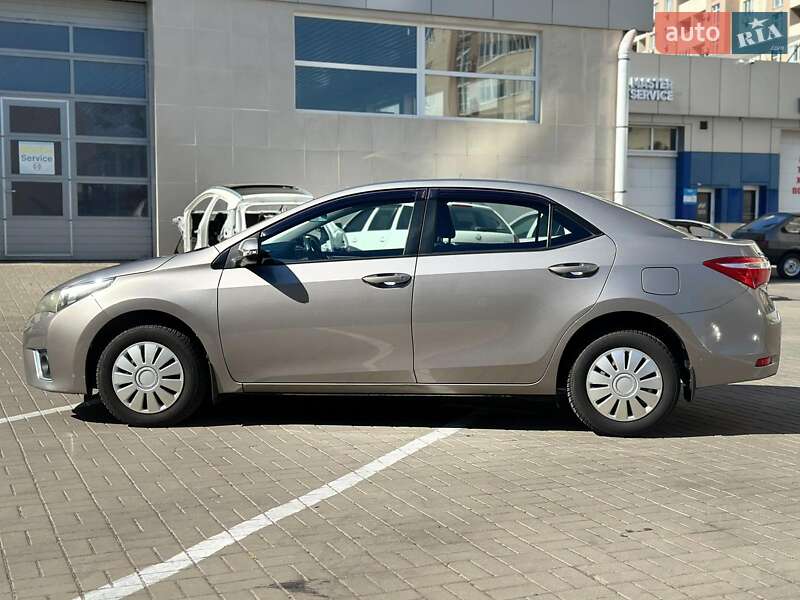 Toyota Corolla 2013