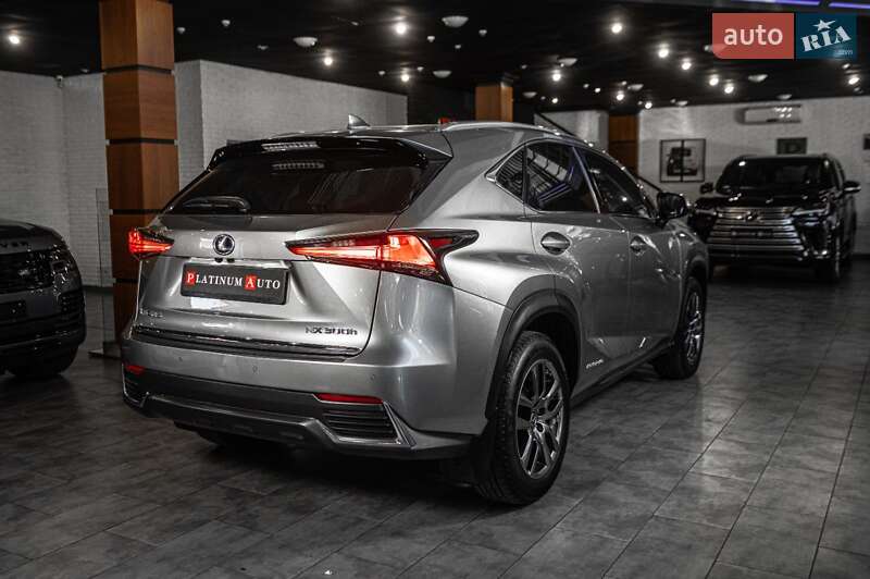 Lexus-14