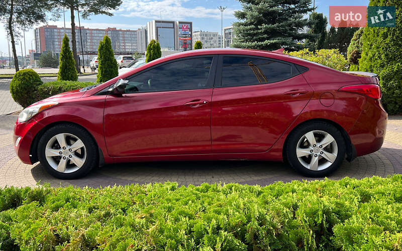 Hyundai Elantra 2013