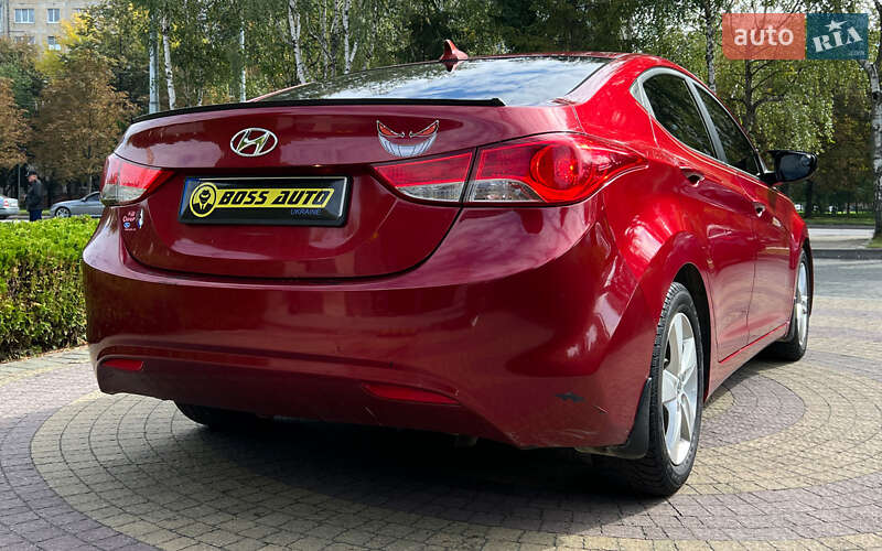 Hyundai Elantra 2013
