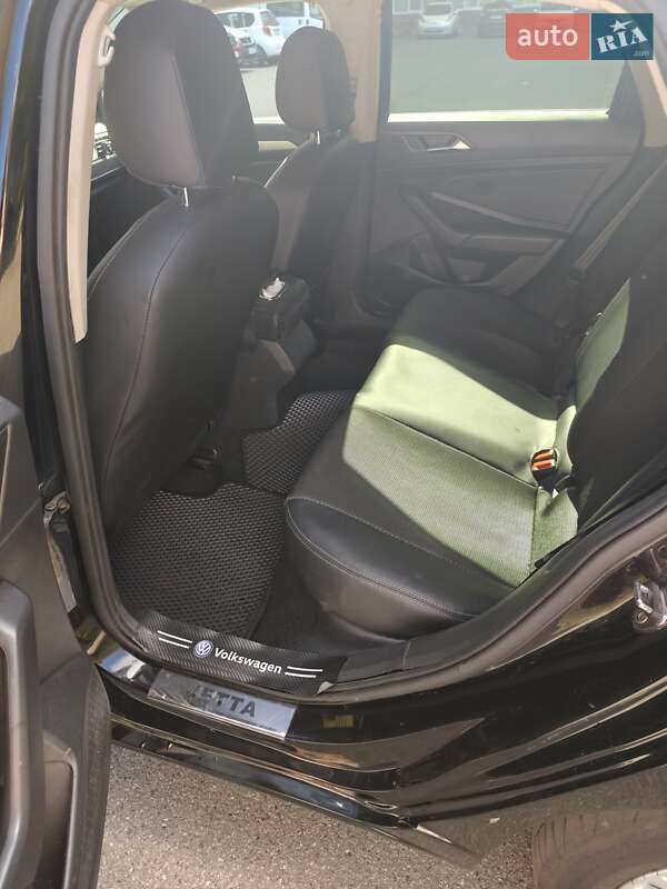 Volkswagen Jetta 2018