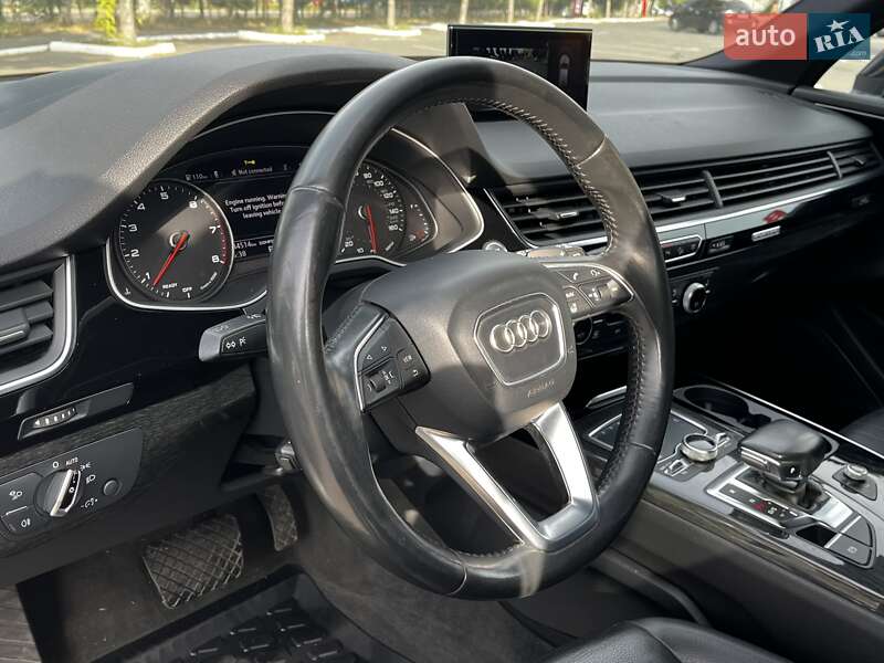 Audi-24