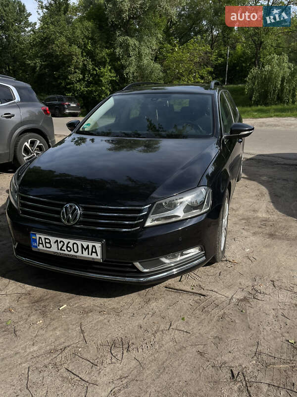 Volkswagen Passat 2011