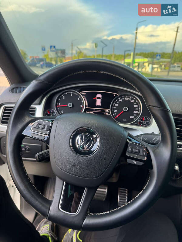 Volkswagen Touareg 2014