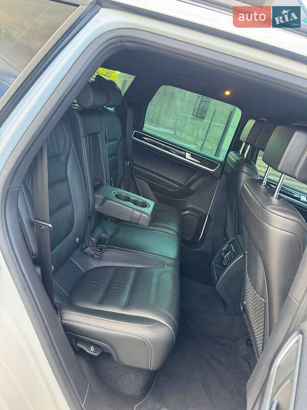 Volkswagen Touareg 2014