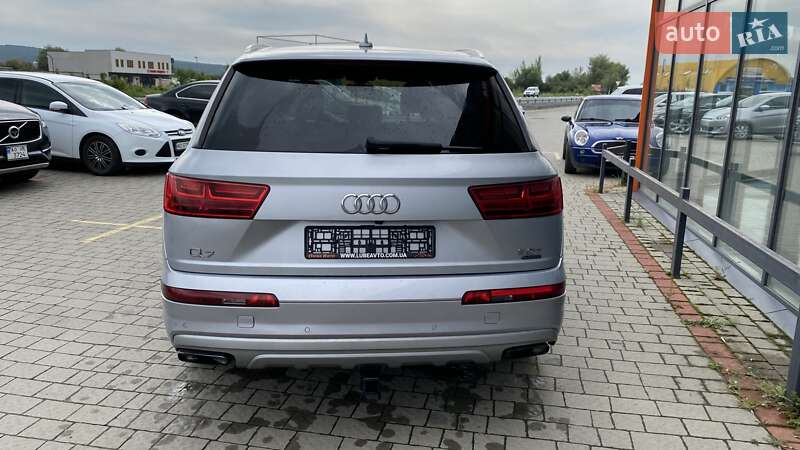 Audi Q7 2016
