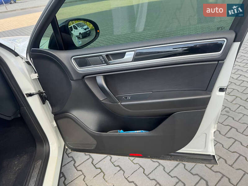 Volkswagen Touareg 2014