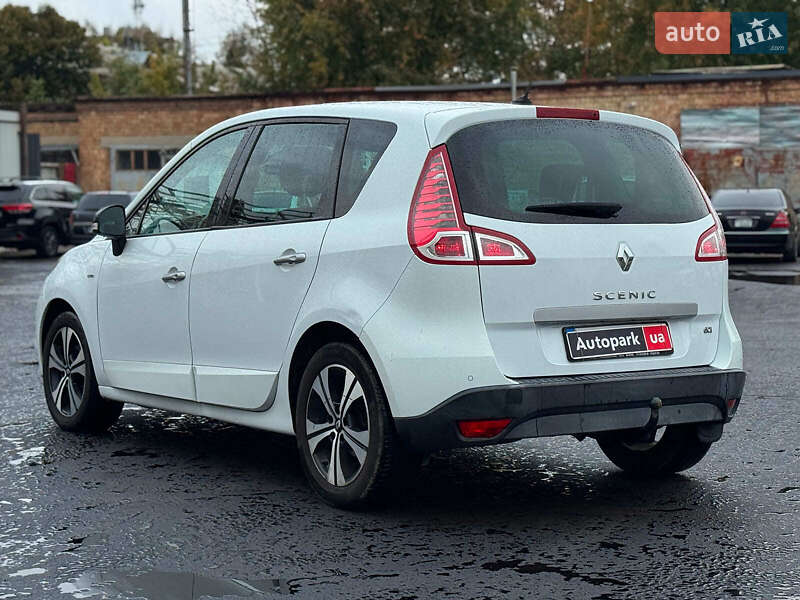 Renault-8