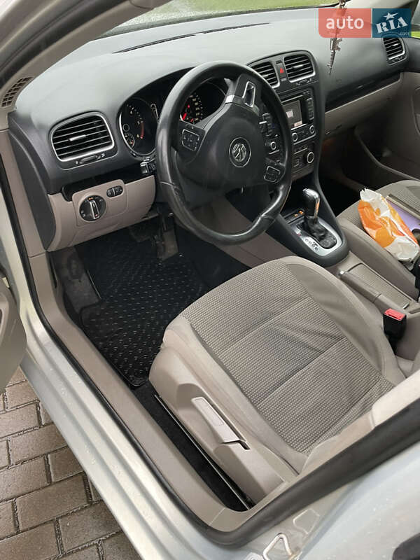 Volkswagen Golf 2011