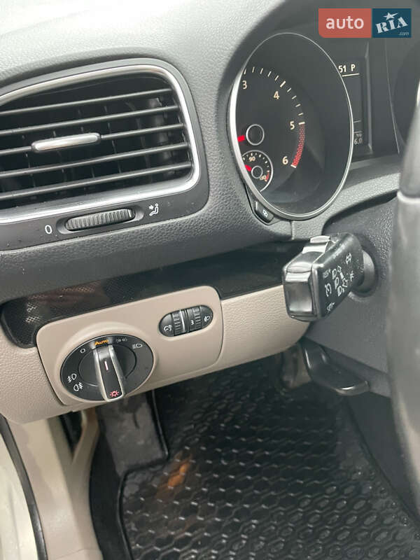 Volkswagen Golf 2011